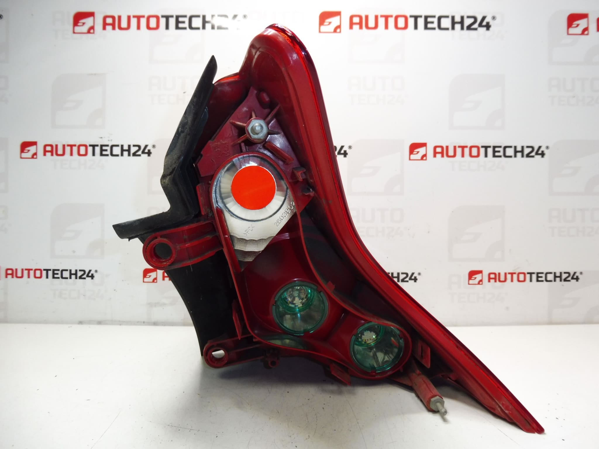 Bal hátsó fényszóró Peugeot 3008 9683460880 6350HC - Image 2