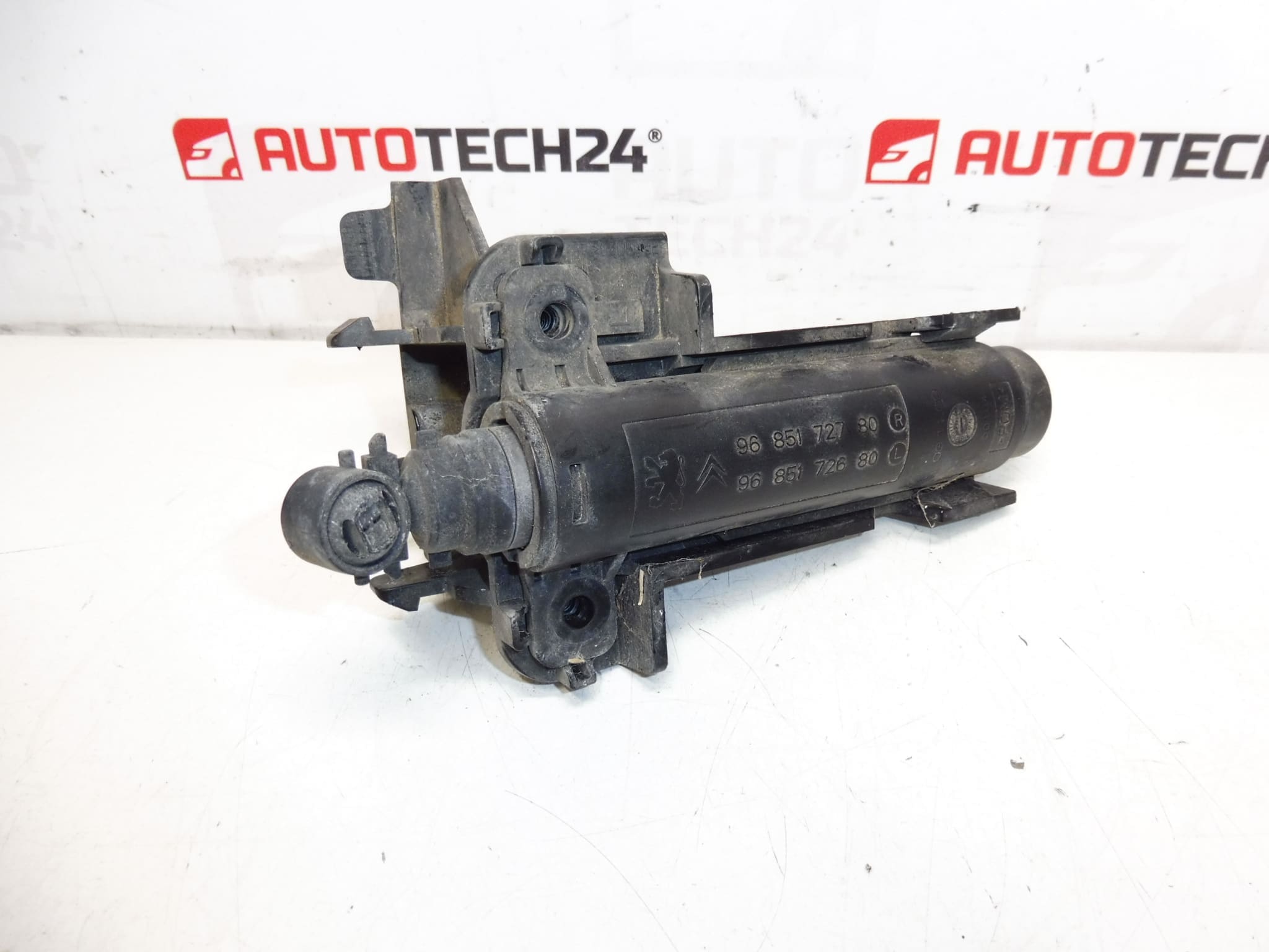 Fényszórómosó bal Peugeot 3008 5008 9685172780 9685172680 6438AS - Image 2