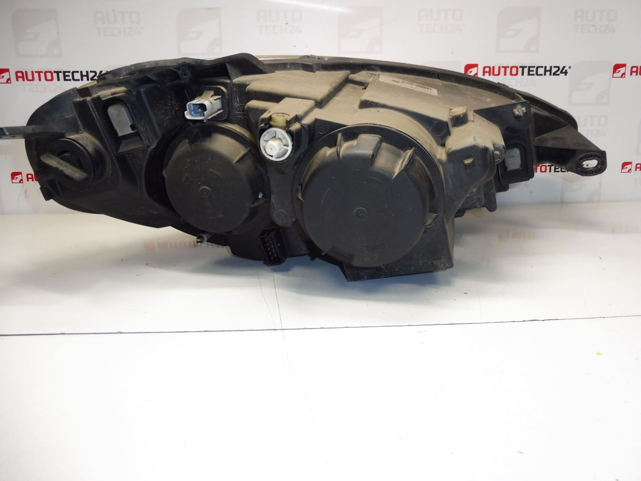 Peugeot 807 bal első fényszóró 1400964380 89901574 6208F1 - Image 2