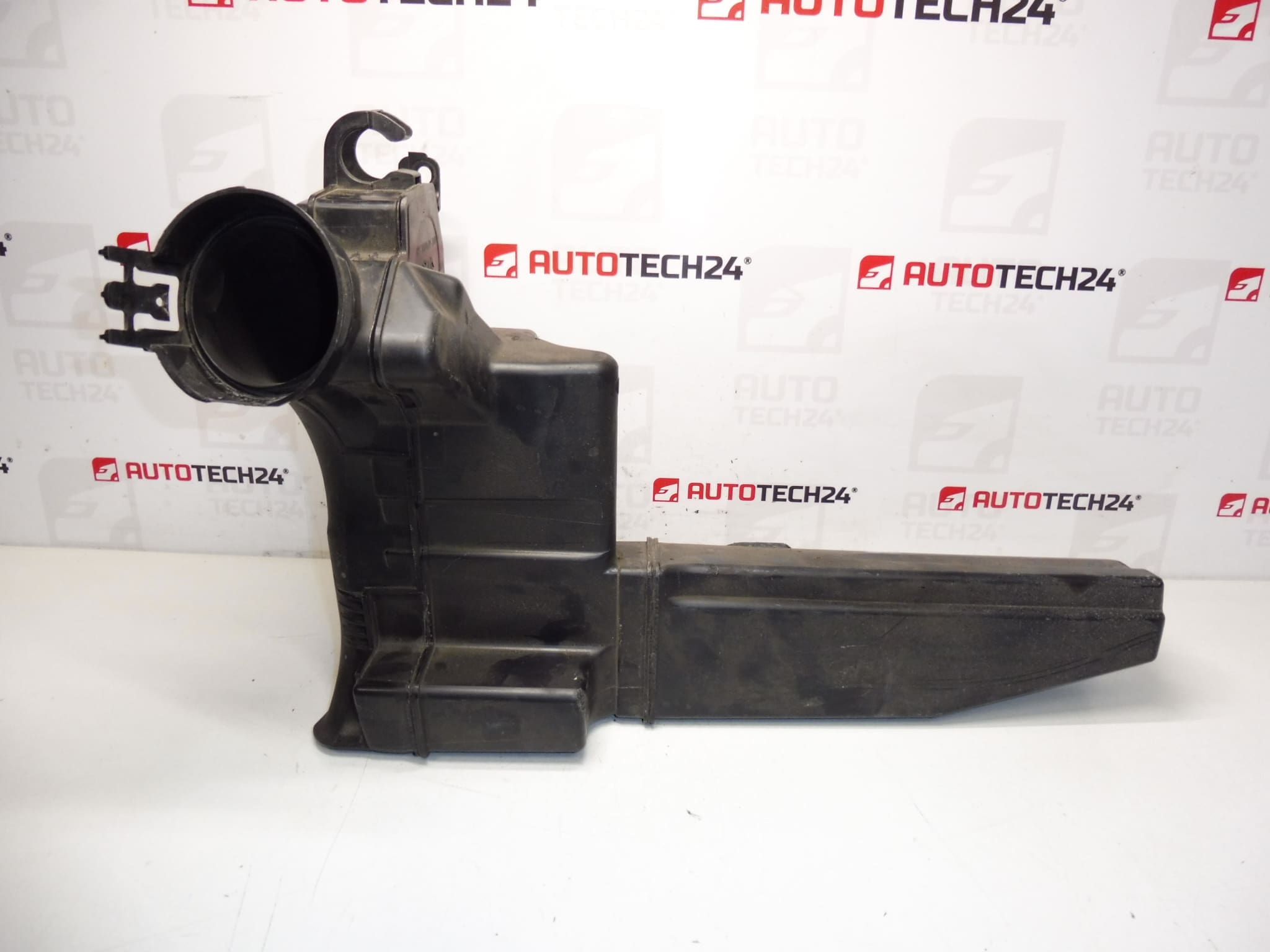 Légbeömlő rezonátor 1.4 VTI 70 kW 8FS Citroën Peugeot 9683339380 1436Q7 - Image 2